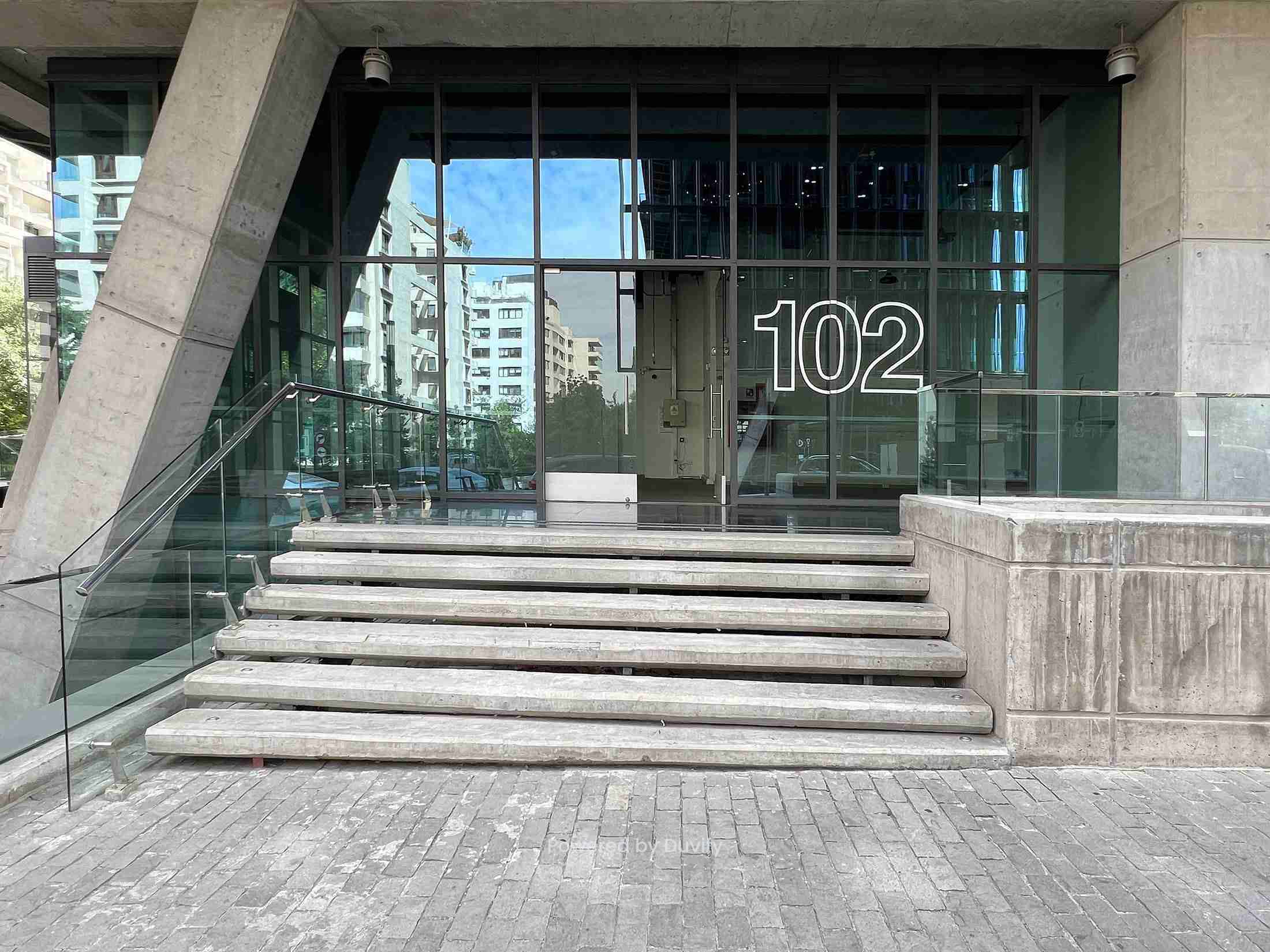 Local en Las Condes Oriente